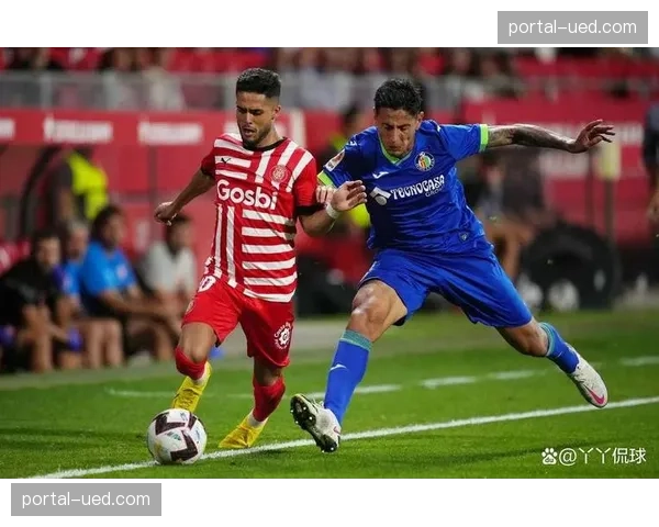 赛后述评：赫塔菲铁血防守背后，是全队不惜体力的协同跑动与覆盖